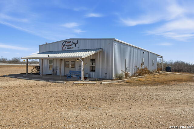 Image 3 of 32 For 16675 Highway 140