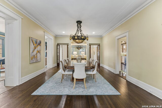 Image 13 of 57 For 228 Mulberry Ave W