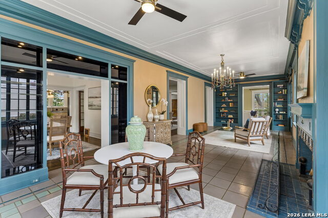 Image 17 of 57 For 228 Mulberry Ave W