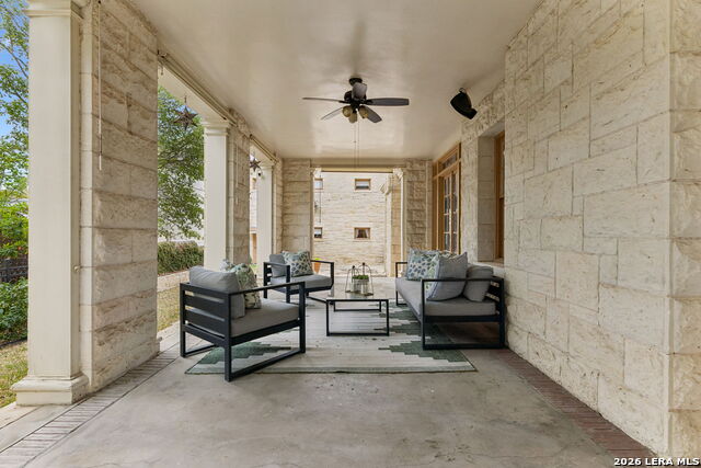 Image 27 of 57 For 228 Mulberry Ave W