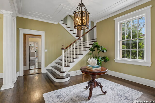 Image 5 of 57 For 228 Mulberry Ave W