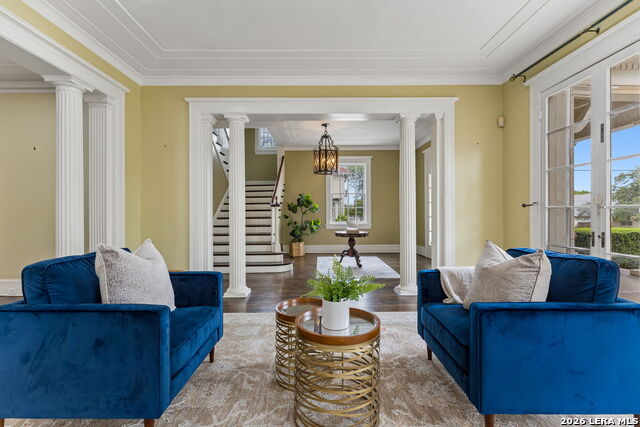 Image 7 of 57 For 228 Mulberry Ave W