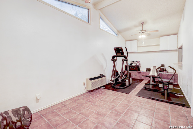 Image 21 of 30 For 6422 Honey Hl