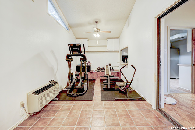 Image 22 of 30 For 6422 Honey Hl