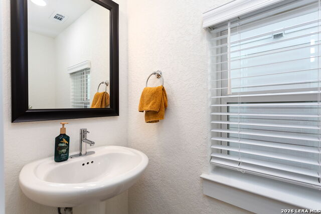 Image 14 of 23 For 5843 Whitby Unit 3