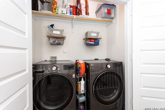 Image 18 of 23 For 5843 Whitby Unit 3