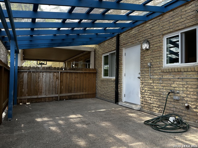 Image 18 of 21 For 121 W Silver Sands  121