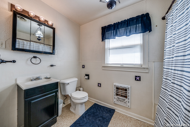 Image 12 of 25 For 615 Main  