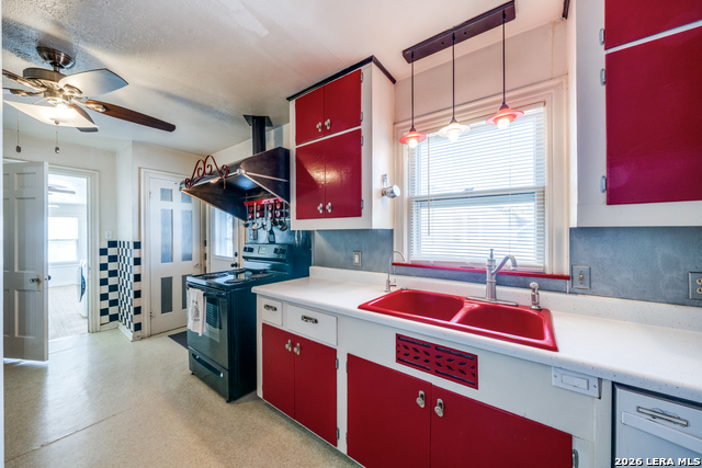 Image 15 of 25 For 615 Main  