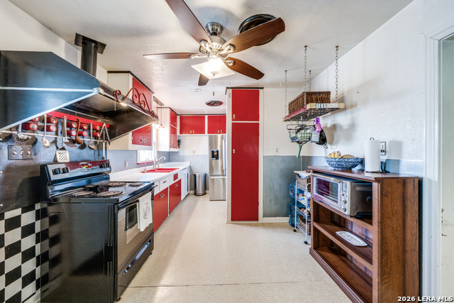 Image 16 of 25 For 615 Main  