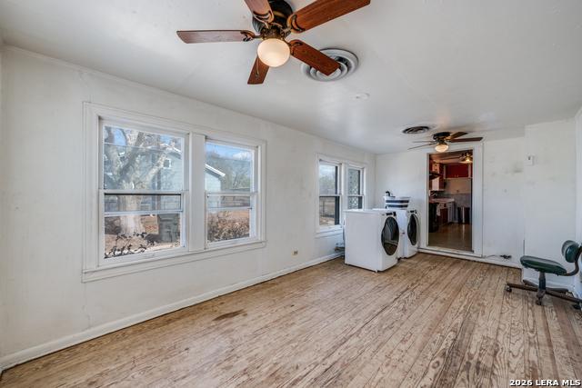 Image 17 of 25 For 615 Main  