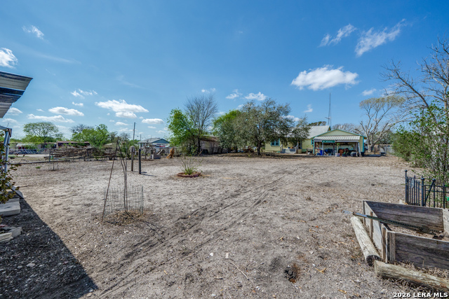 Image 23 of 25 For 615 Main  