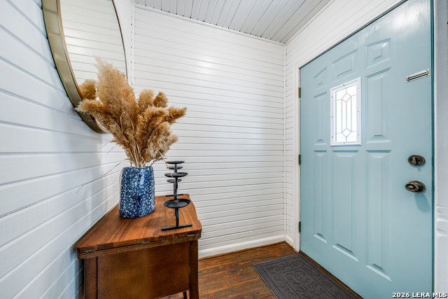 Image 4 of 25 For 615 Main  