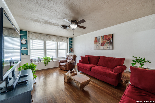 Image 6 of 25 For 615 Main  