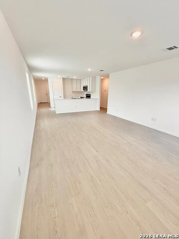 Image 4 of 13 For 21042 Sumac  