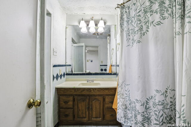 Image 17 of 26 For 521 San Joaquin N