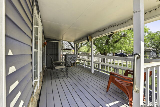 Image 4 of 26 For 521 San Joaquin N