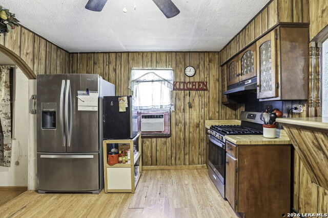 Image 9 of 26 For 521 San Joaquin N