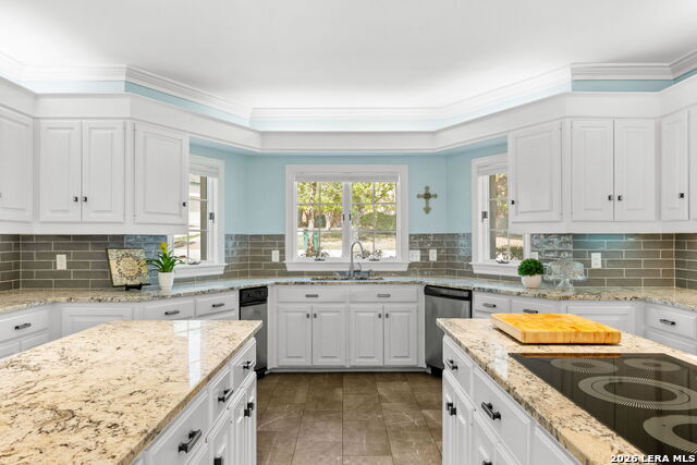 Image 22 of 50 For 11723 Mill Rock