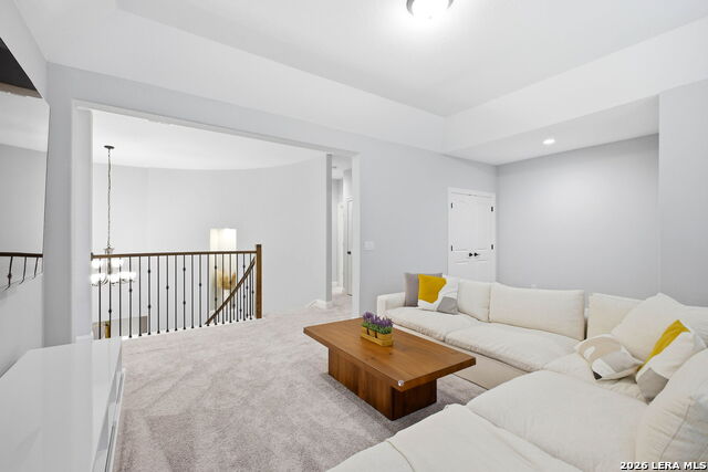 Image 32 of 44 For 3903 Glenellen