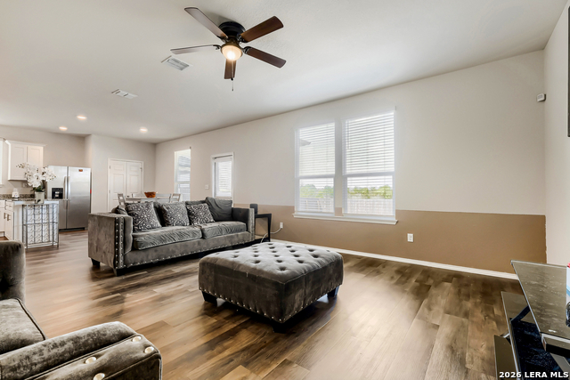 Image 6 of 29 For 6907 Ashcat  