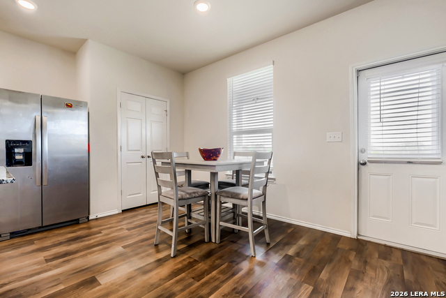 Image 7 of 29 For 6907 Ashcat  