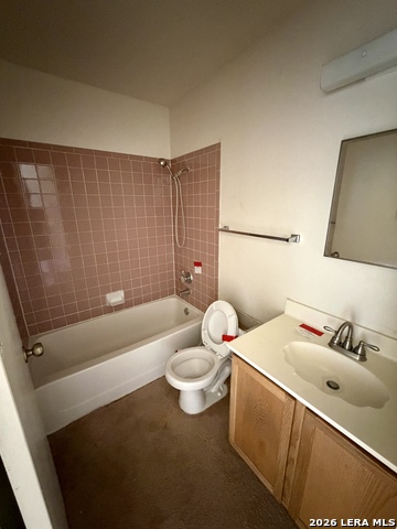 Image 22 of 41 For 281 Samantha