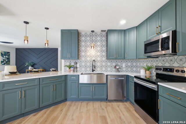 Image 5 of 37 For 7119 Western Trail