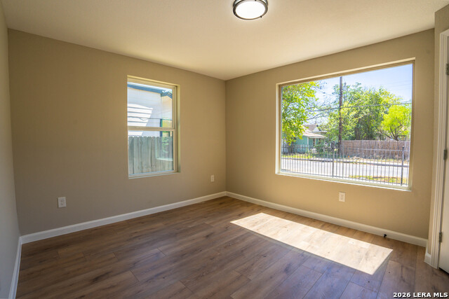 Image 14 of 16 For 1843 Dawson  