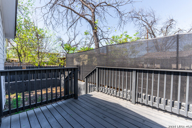 Image 16 of 16 For 1843 Dawson  