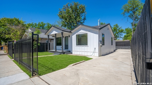 Image 2 of 16 For 1843 Dawson  