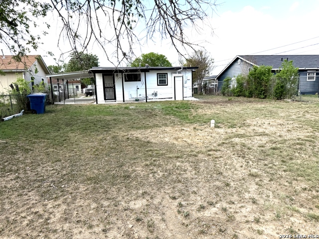 Image 13 of 18 For 122 Waugh  