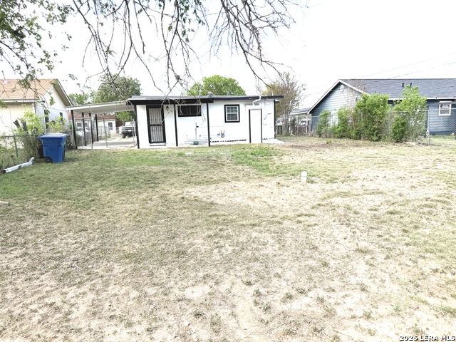 Image 15 of 18 For 122 Waugh  