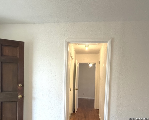 Image 5 of 18 For 122 Waugh  