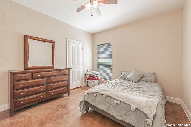Listing photo id 38 for 946 County Road 361