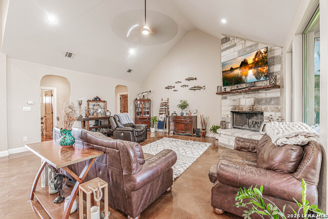 Listing photo id 4 for 946 County Road 361