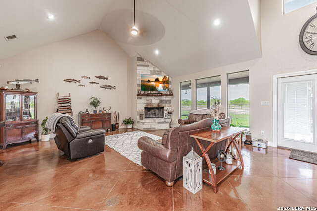 Listing photo id 5 for 946 County Road 361