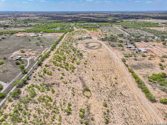 Listing photo id 79 for 946 County Road 361