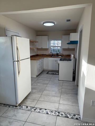 Image 5 of 6 For 542 Drake  