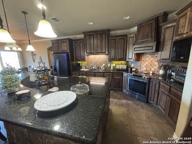 Image 13 of 55 For 104 Park View