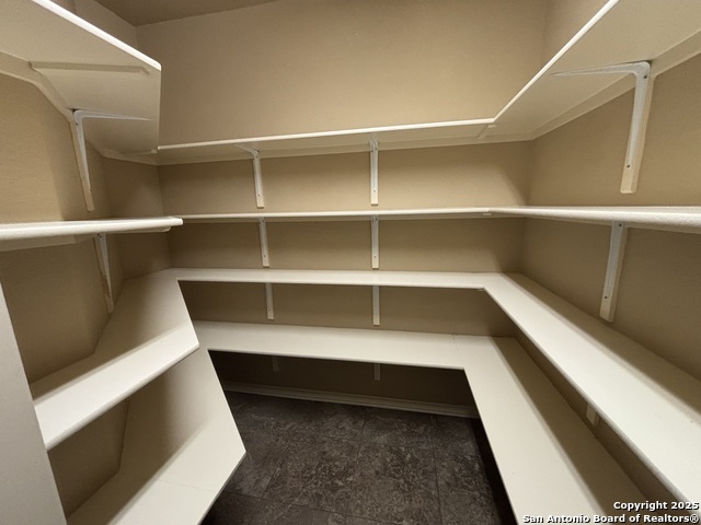 Image 17 of 55 For 104 Park View