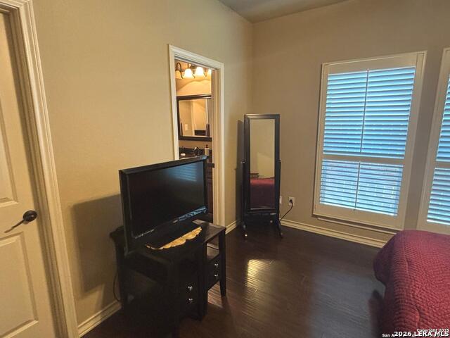 Image 32 of 55 For 104 Park View