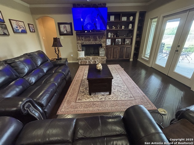 Image 8 of 55 For 104 Park View