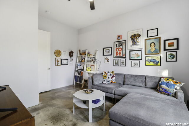 Listing photo id 18 for 130 Clay  