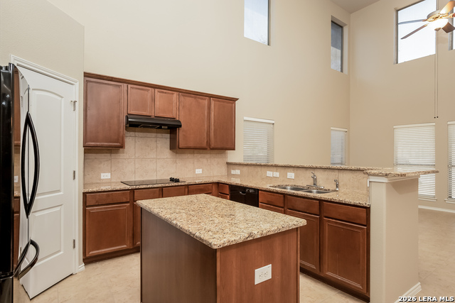 Image 11 of 15 For 27007 Trinity Bend