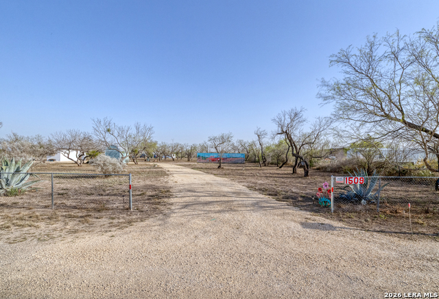 Image 4 of 58 For 1509 Westward Trail