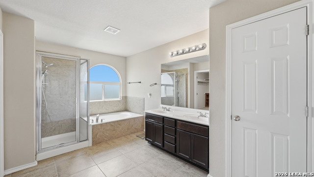 Image 15 of 27 For 305 Hazeltine Way