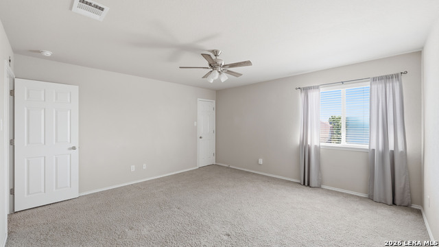 Image 18 of 27 For 305 Hazeltine Way