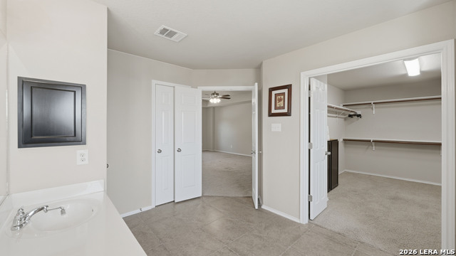 Image 19 of 27 For 305 Hazeltine Way