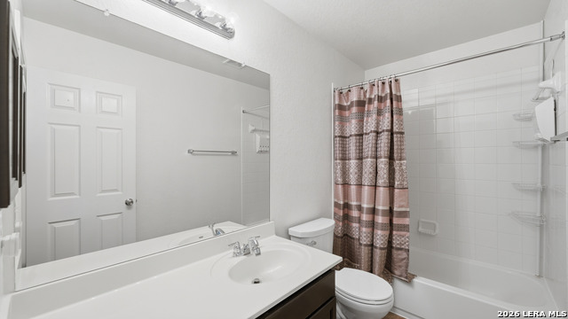 Image 22 of 27 For 305 Hazeltine Way